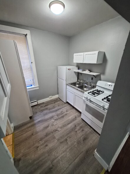 Building Photo - 540 Niagara St