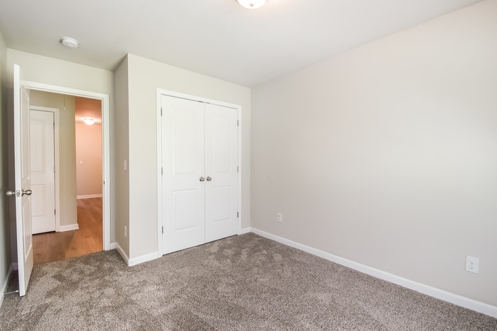 Building Photo - 3253 Pennington Dr