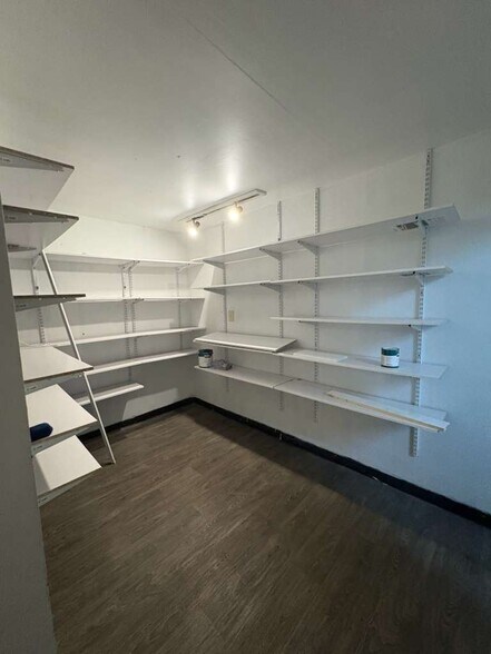 Building Photo - 1166 Dixwell Ave