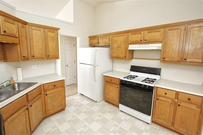 Building Photo - 2510 Fort Daniels Dr NE