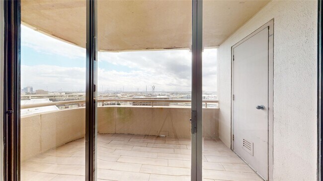 Building Photo - 3525 Sage Rd