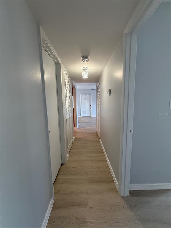 Building Photo - 1223 S Pine Ridge Cir