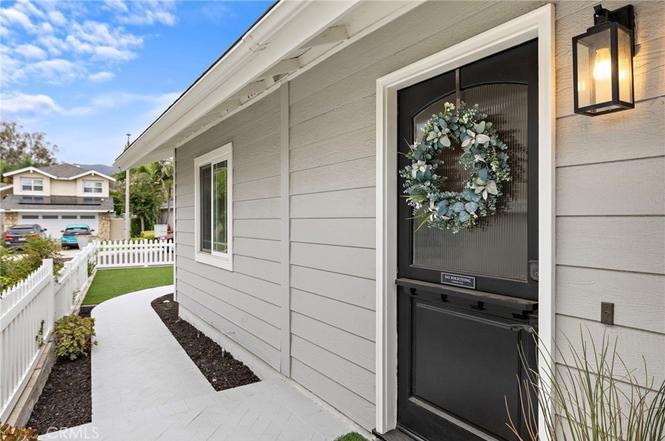 Building Photo - 31996 Lazy Glen Ln