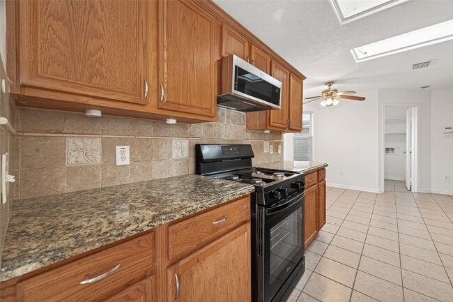 Building Photo - 2883 Lost Cove Ct