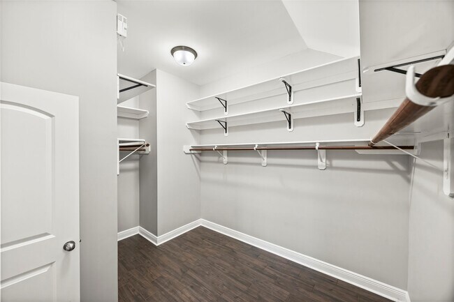 Building Photo - 31815 Forest Oak Ln