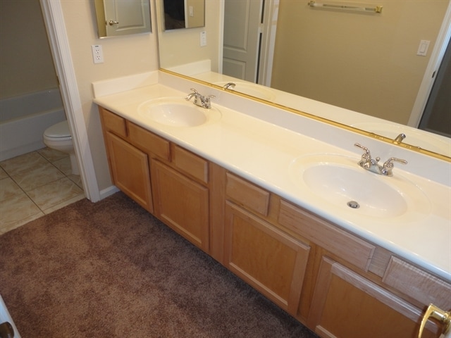 Building Photo - 357 W Chicago St