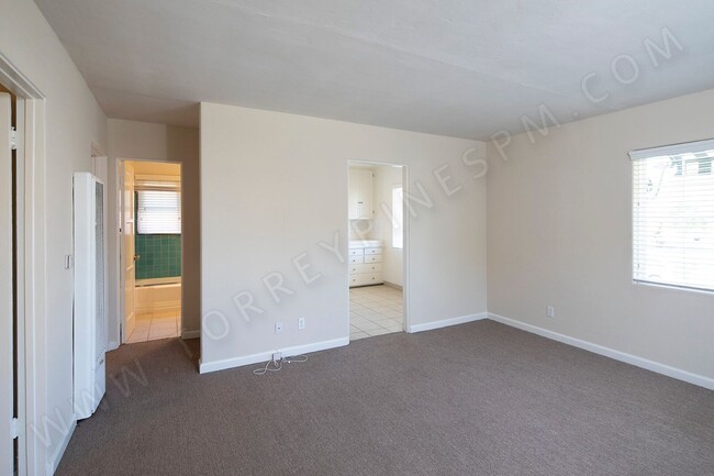 Building Photo - *OPEN HOUSE: 5/4 3-4PM* 2BR in Pacific Bea...