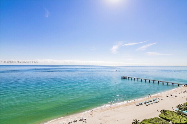 Building Photo - 16901 Collins Ave