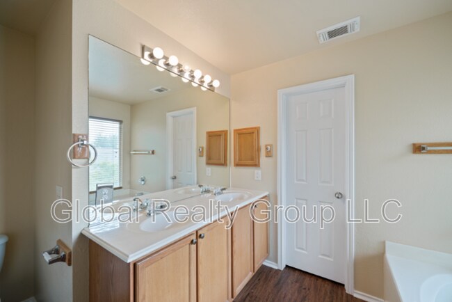 Building Photo - 5804 Black Diamond