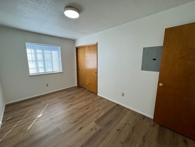Building Photo - Newly Renovated Farmhouse style unit with ...