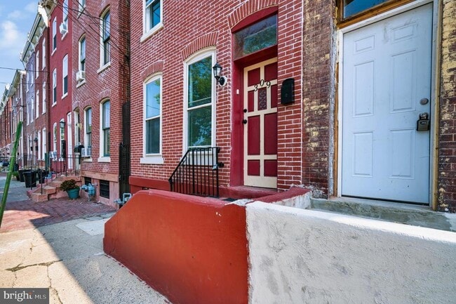 Building Photo - 309 Academy St