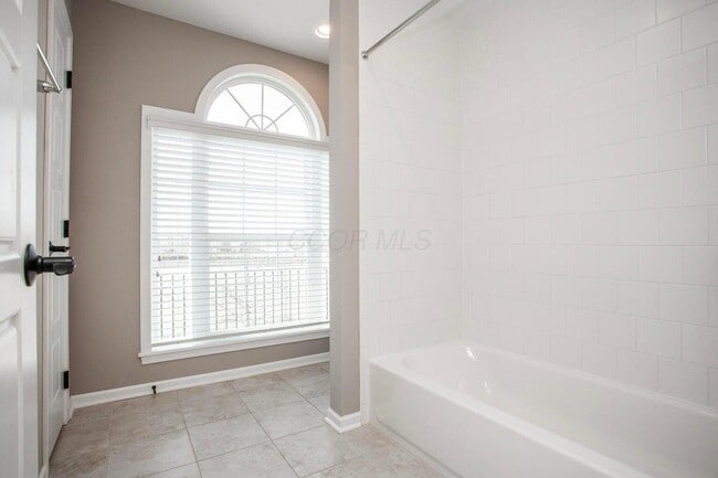 Building Photo - 10652 Arrowwood Dr