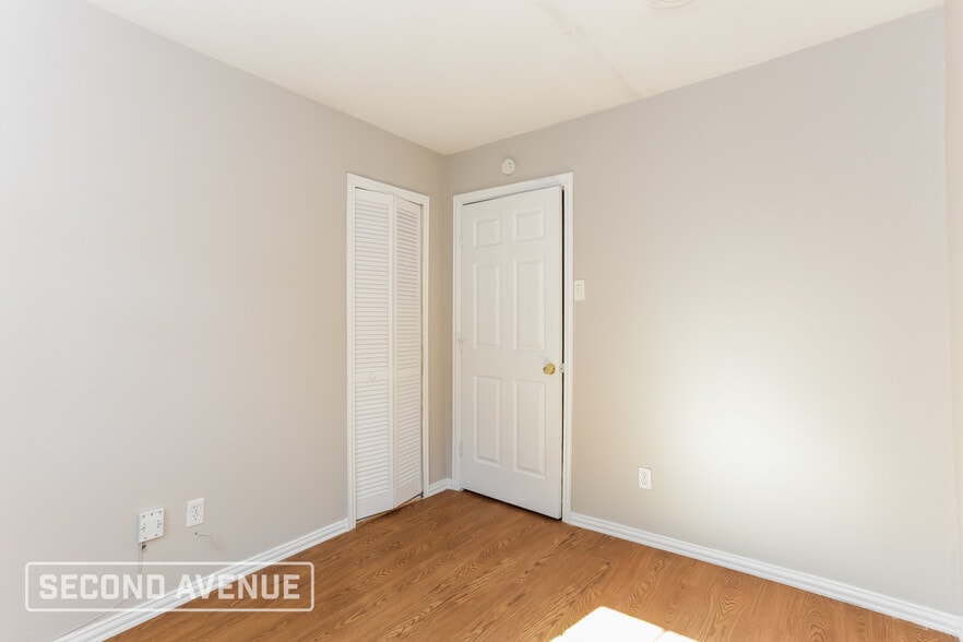 Building Photo - 2005 Mt Pleasant Dr