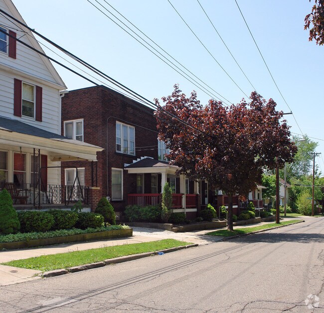 Building Photo - Emerling Apartments