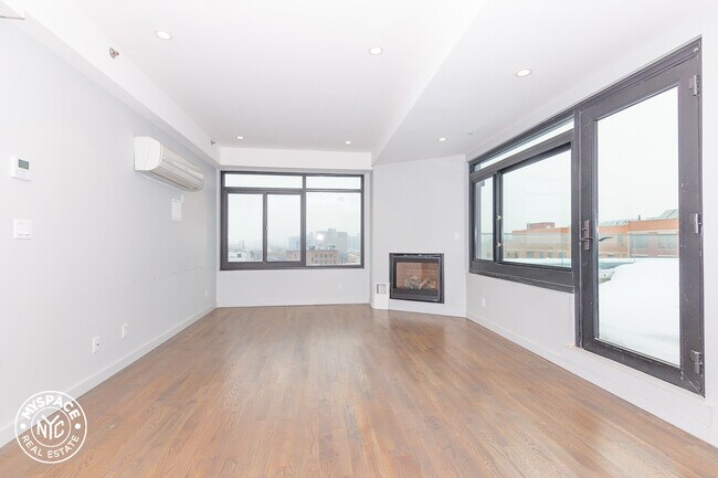 Building Photo - 594 Bushwick Ave
