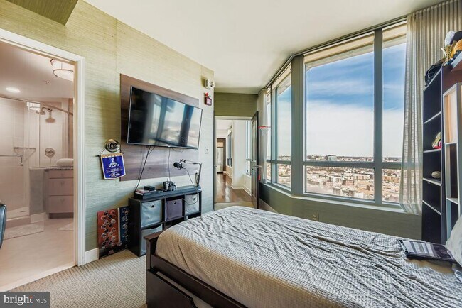 Building Photo - 675 President St