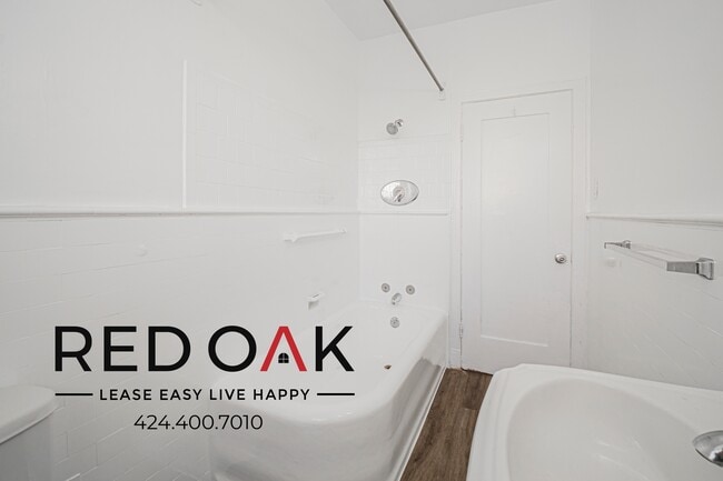 Building Photo - 2505 W 6th St