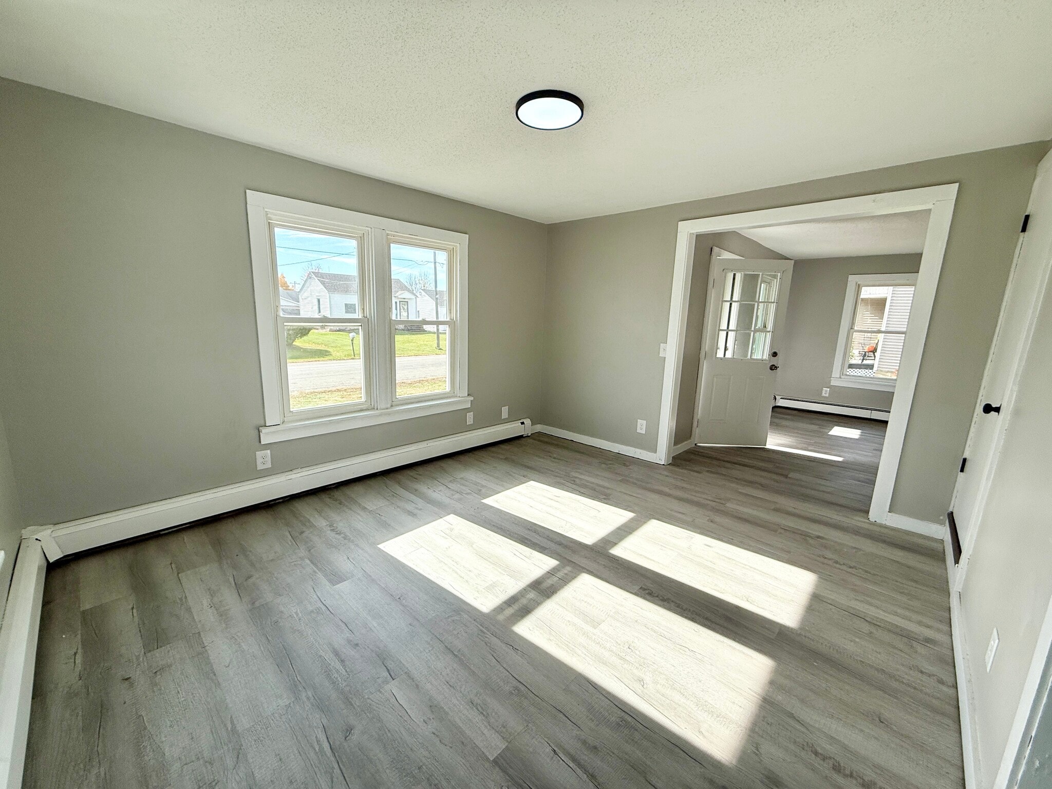 Building Photo - 1005 13th Ave