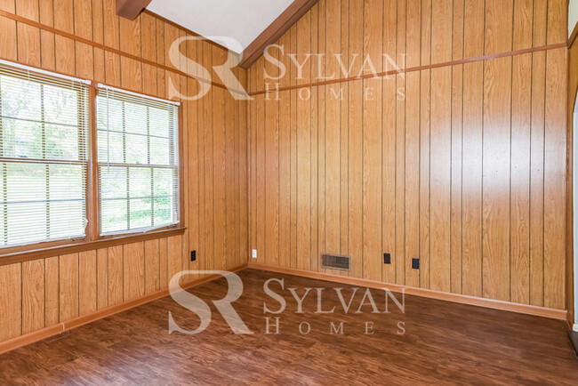 Building Photo - Lovely Home for You