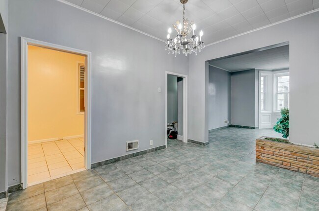 Building Photo - 295 Avenue C