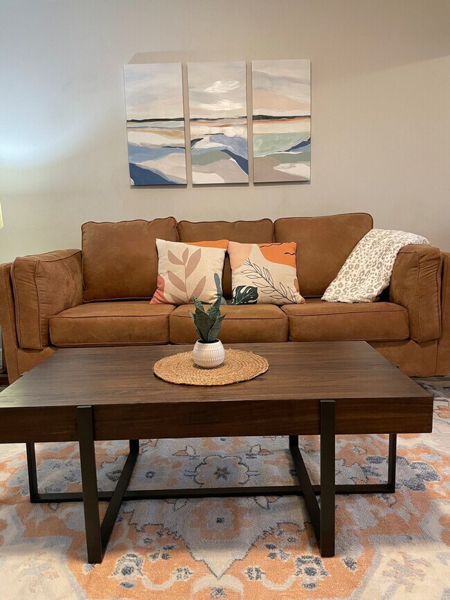 Building Photo - 2713 N Locust St