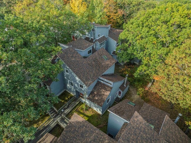 Building Photo - 28 Condo Rd