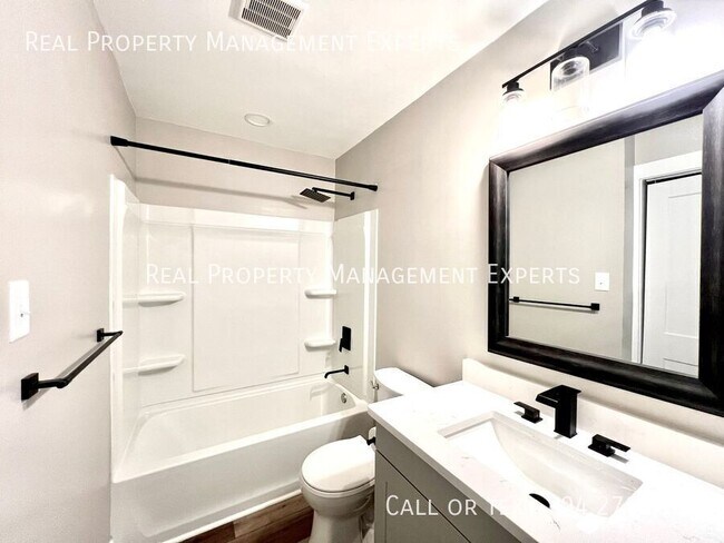 Building Photo - 3021 Heathstead Place