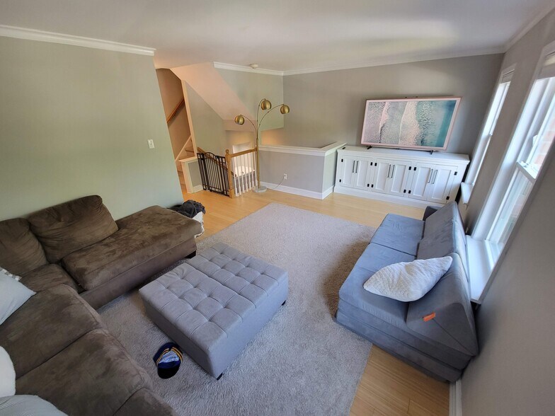 Living Room - 555 Coventry Lane