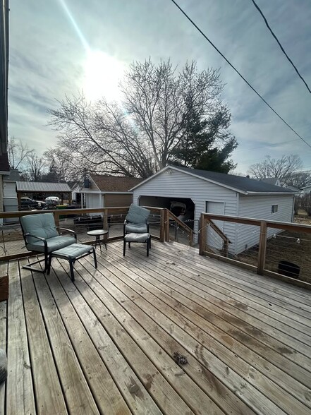 Deck 2 - 619 Northern Ave