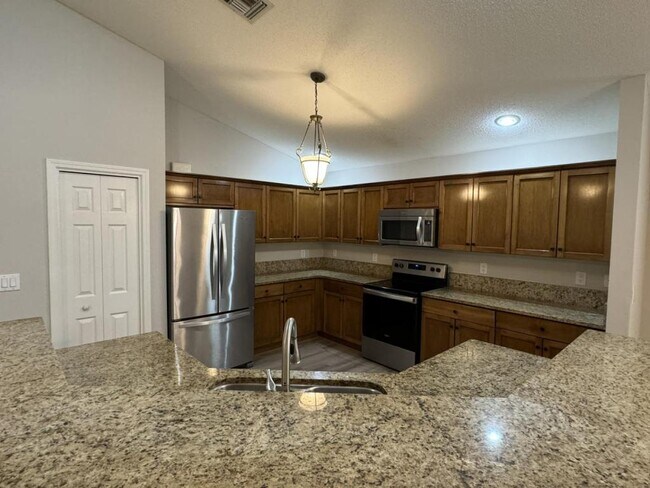 Building Photo - 222 Biltmore Pl