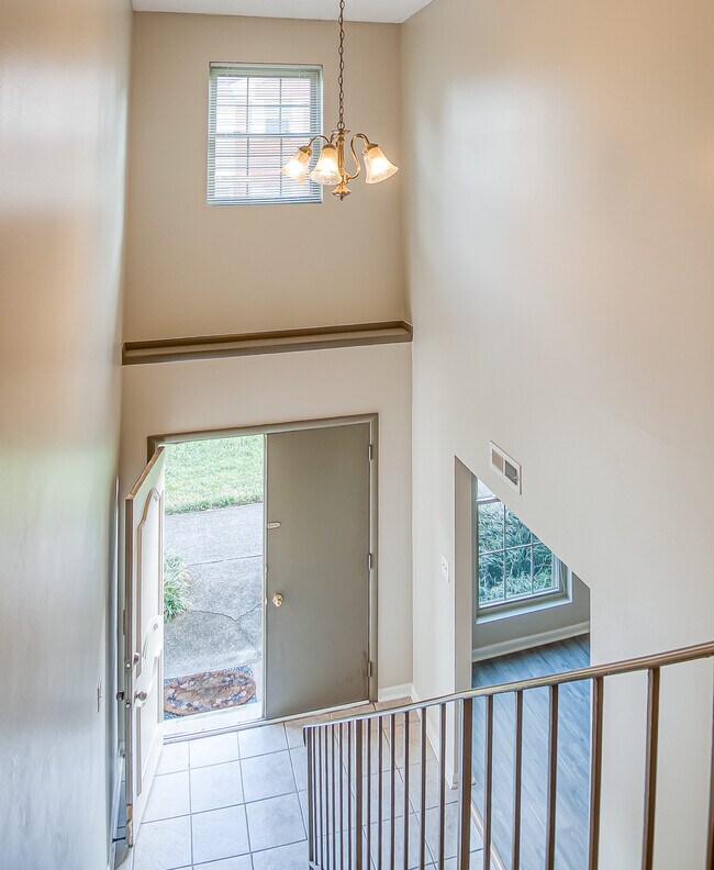 Building Photo - 7914 Gleason Dr