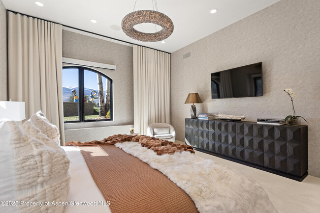 Building Photo - 75 McLain Ct