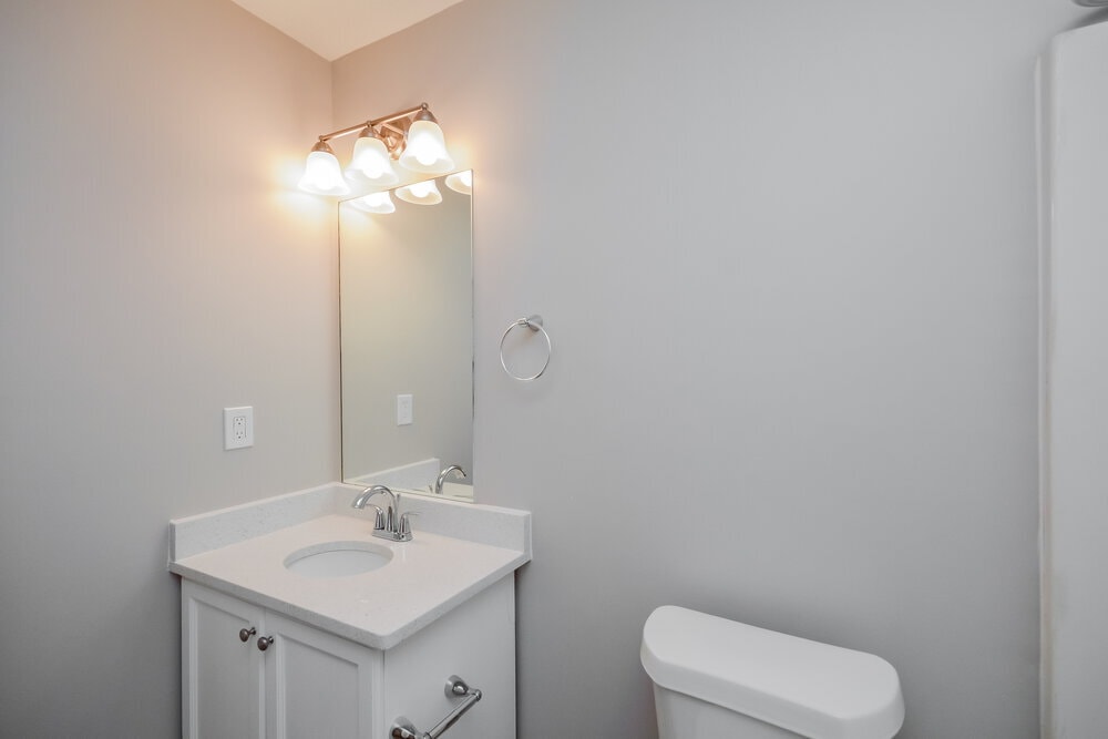 Building Photo - 9162 S Sterling Lakes Dr