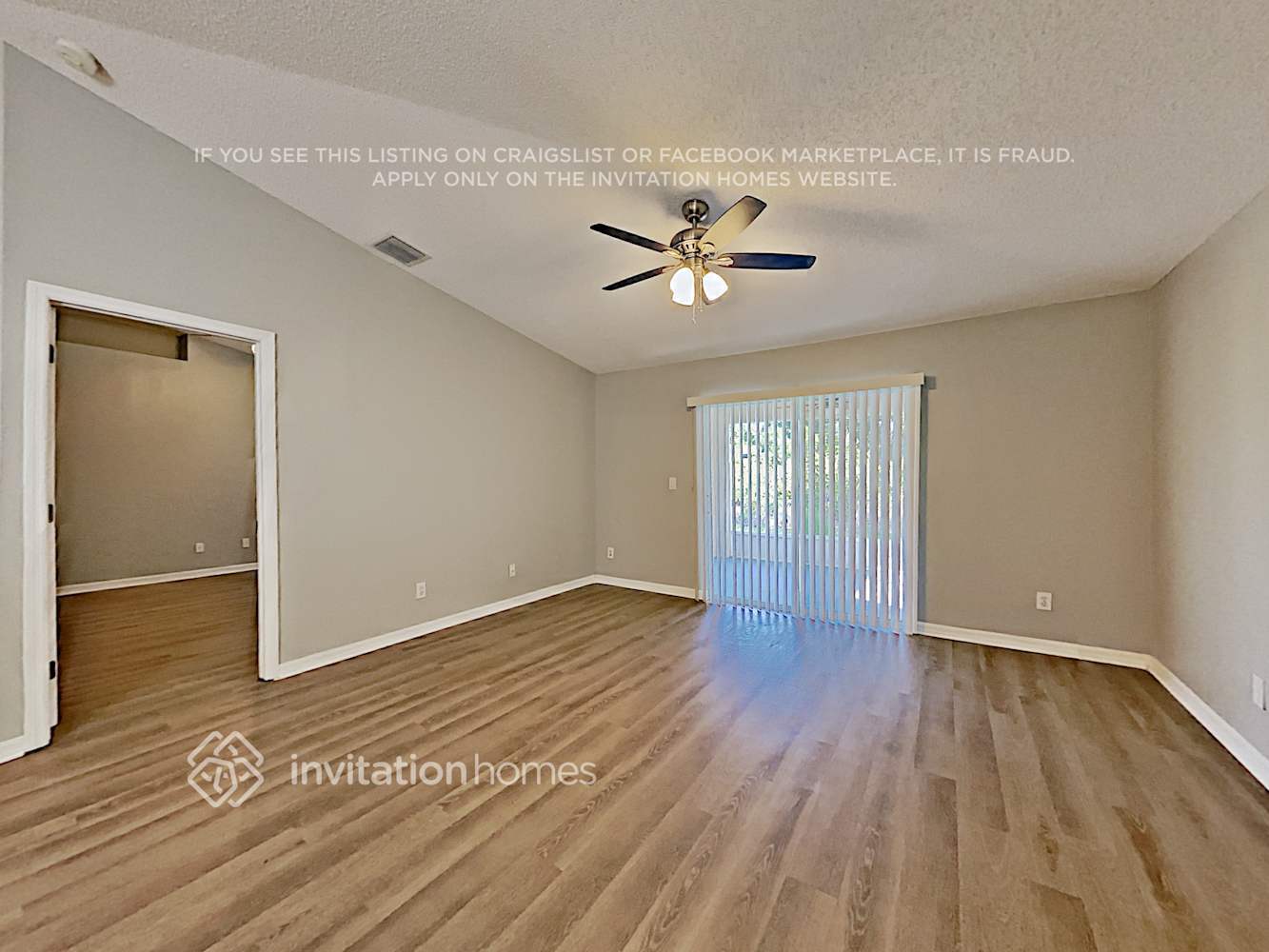 Building Photo - 4860 Manchester Dr