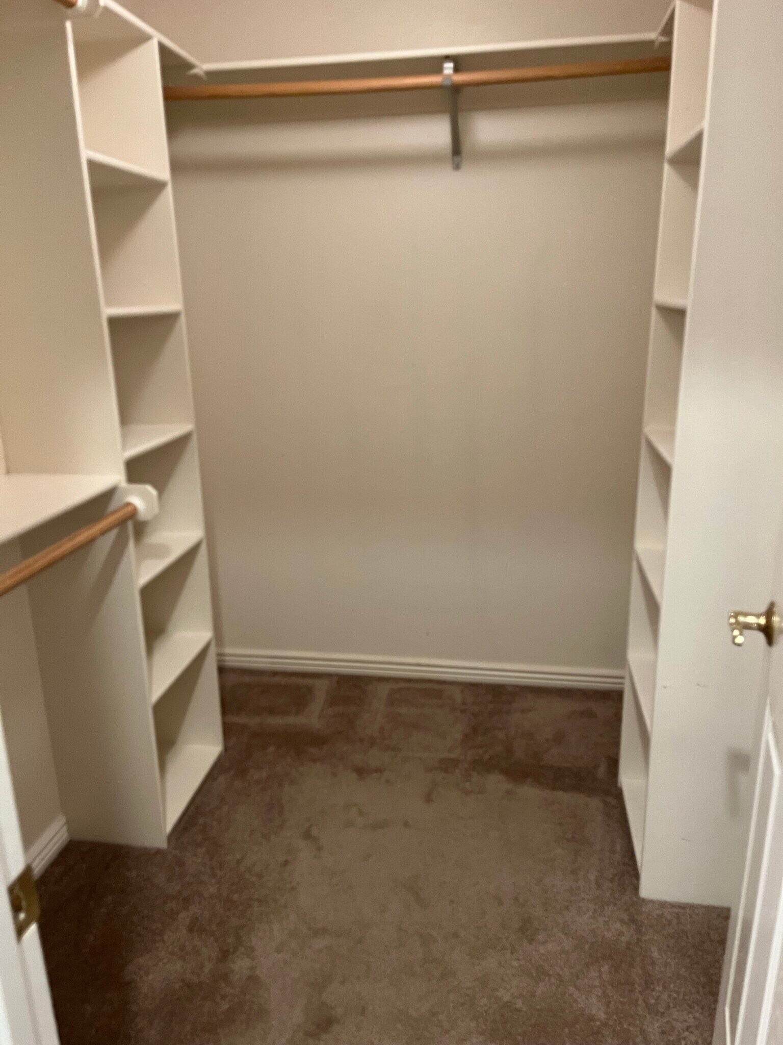 Building Photo - 1126 Heather Cir