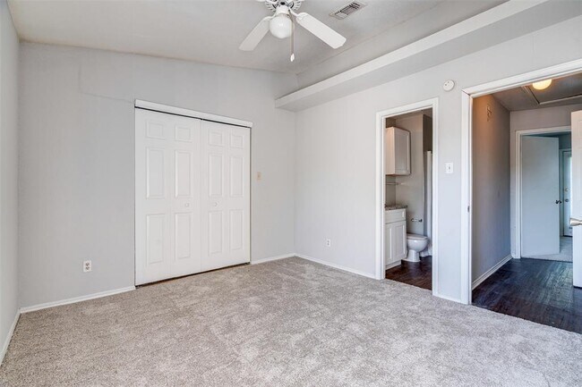 Building Photo - 1830 River Crossing Cir