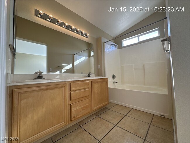 Building Photo - 5401 Goldenseal Ct