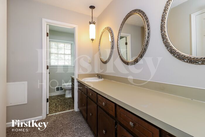 Building Photo - 5279 Santee St SW