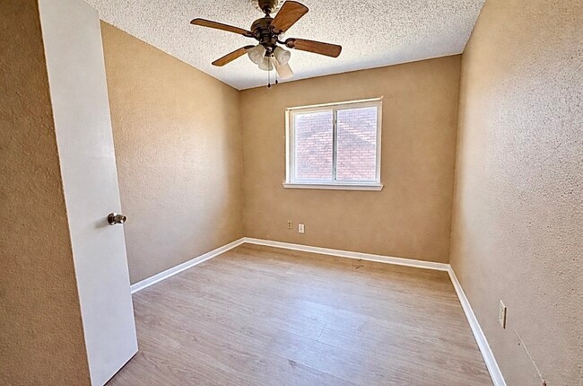 Building Photo - 3519 Cabin Pl