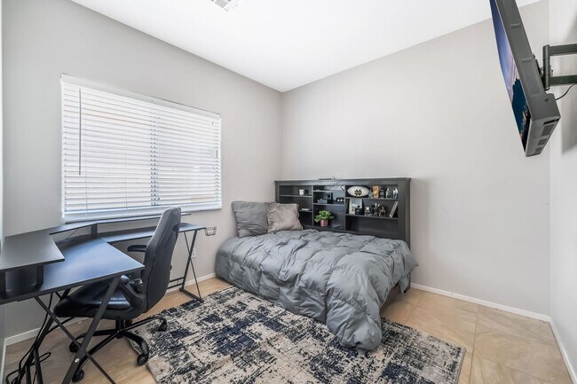 Building Photo - Single Story, 3 Bedroom, 2 Bath in Summerlin!