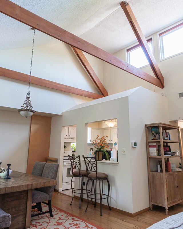 Building Photo - 10 Longstream Ct