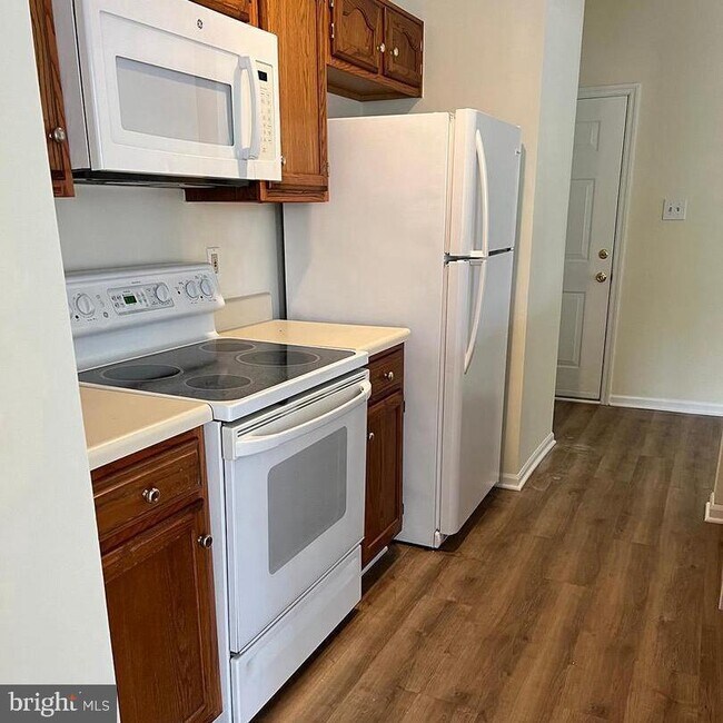 Building Photo - 716 Jupiter Hills Ct
