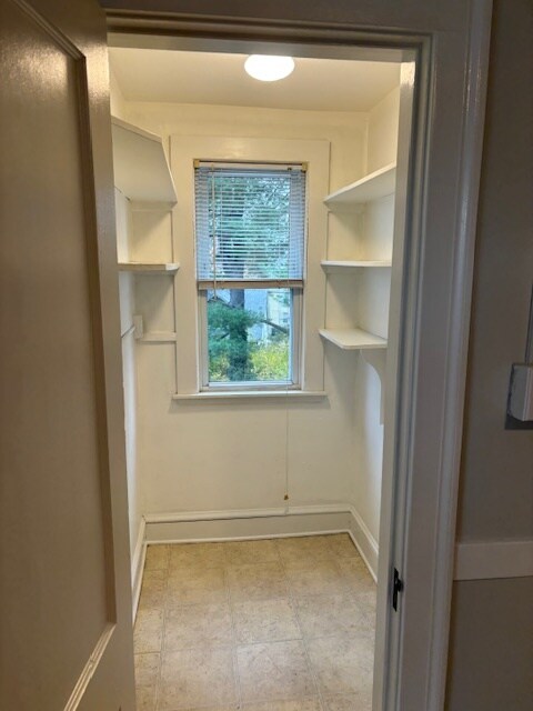 Pantry - 34 Nesbit Ave