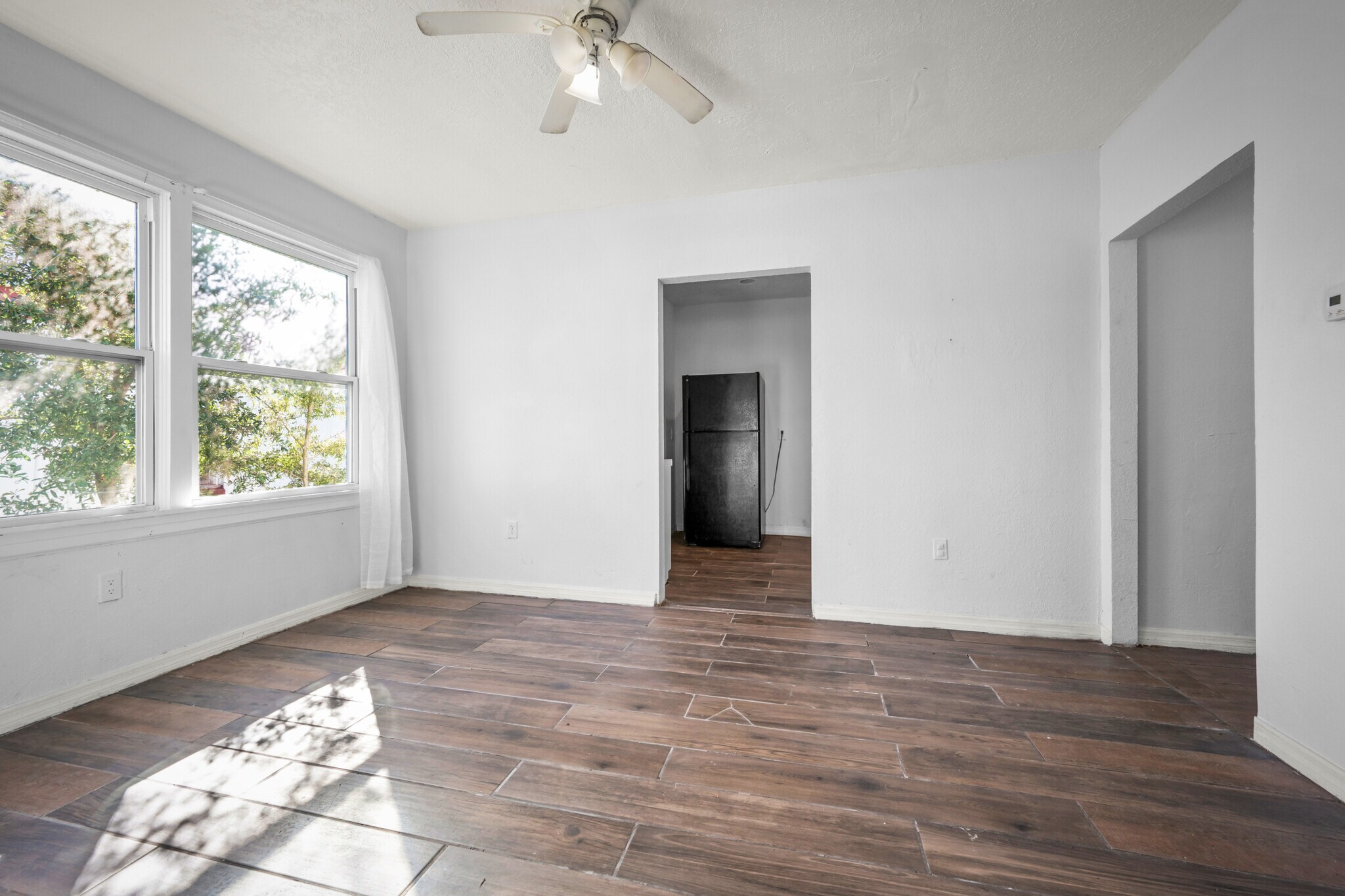 Building Photo - 1602 Wambolt St