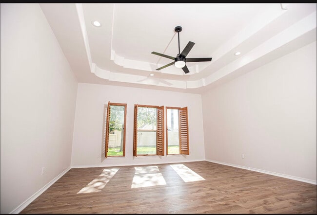 Building Photo - 1616 Sebastian Dr