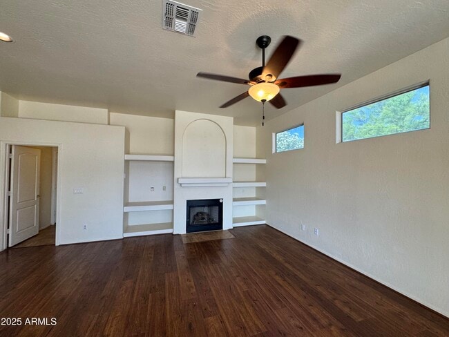 Building Photo - 19231 N Coyote Lakes Pkwy