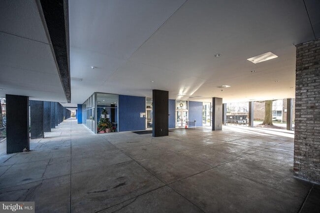 Building Photo - 1301 Delaware Ave SW