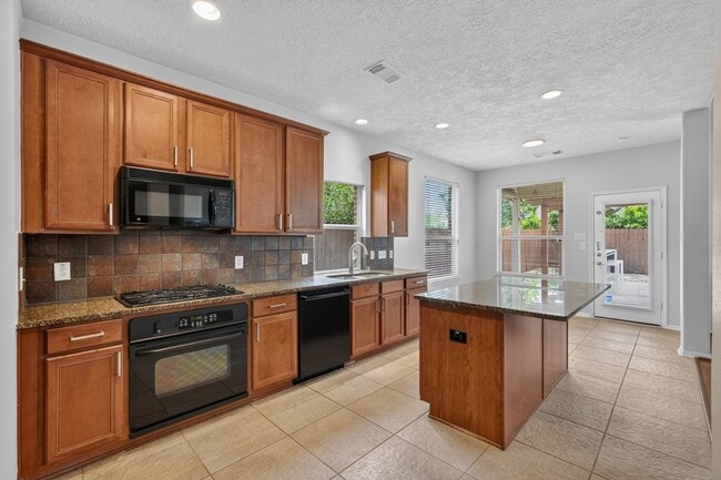 Building Photo - 22 Frontera Cir