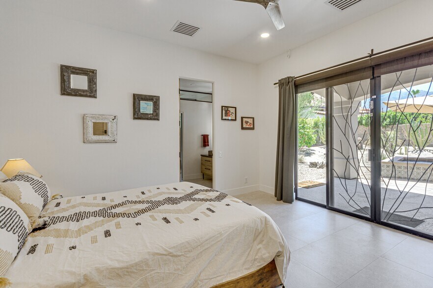 Building Photo - 2800 Cholla Pl