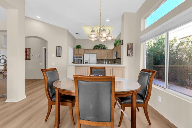 Building Photo - 37468 Westridge Ave